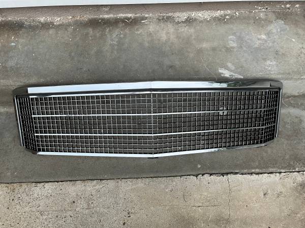 70 Monte Carlo grill 1