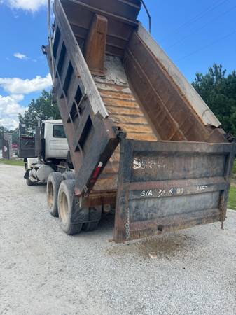 1987 Mack Superliner Dump Truck - $18,500 (Stockbridge)63620369143297121