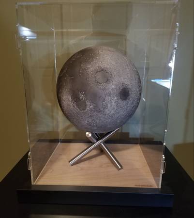 "Astroreality" 200mm lunar max moon model 1