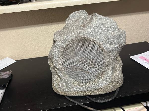 Rock Speaker 1