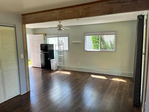 $500 / 400ft2 - Precioso apartamento estudio en el barrio NE de Olympia (1313 Marion St NE, Olympia, WA)63814636184579120