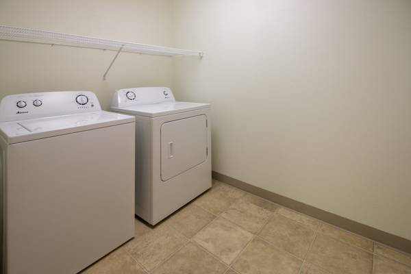 $1,135 / 1br - 701ft2 - Private Balcony, Dishwasher, Controlled Entry (301 2nd Street East, Williston, ND)63830274732033124
