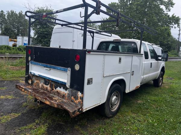 2011 Ford F-250 - Photo 3