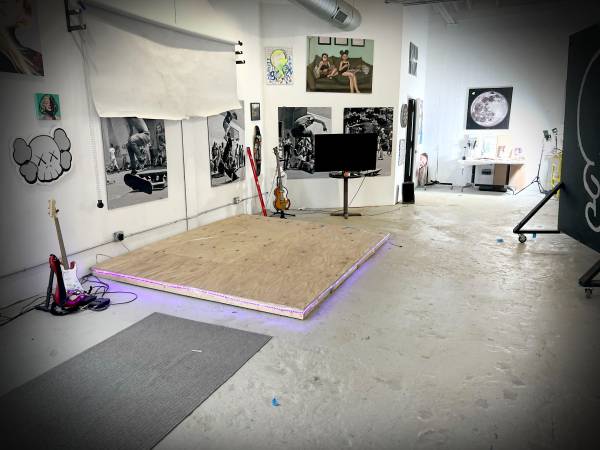 $300 / 144ft2 - Artist Work Space (East Garfield Park)63918412337795121