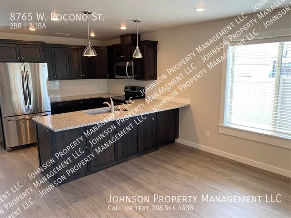 $1,545 / 2br - 1250ft2 - Modern Garden City Townhome w/ Washer & Dryer (8765 W Pocono St - Garden City)63794945760769121