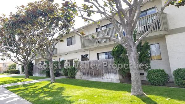 Cute Apartment in South Salinas! 1