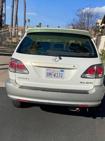 2002 LEXUS RX 300 - $3,200 (la crescenta)63623879689089121