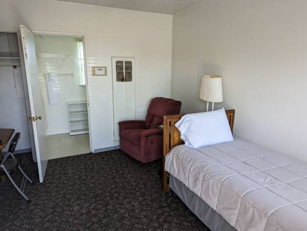 Room with long term discounts 1