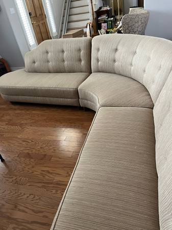 Elegant Sectional Sofa 1