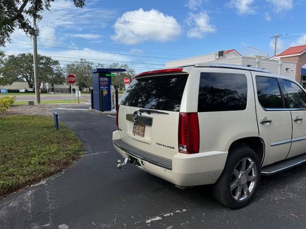 2008 Escalade - $8,500 (TEMPLE TERRACE)63443116343681123