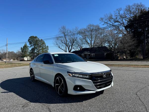2022 Honda accord sport 33k - $18,900 (Spartanburg SC)63499881178755121