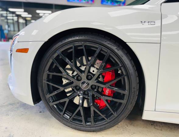 2018 Audi R8 5.2 V10 RWS 2dr Coupe Coupe - $179,999 (1555 W San Carlos St  San Jose, CA 95126)63624193100545124