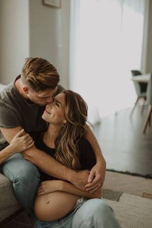 Chicago Maternity Session, 45 Min, 15+ Edited Photos, $75 1