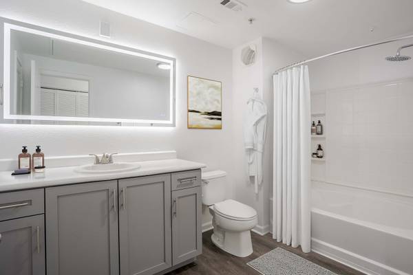 $2,039 / 1br - 820ft2 - RENOVATED 1BED1BATH WITH WASHER AND DRYER! CALL NOW (NORTH NATOMAS)63790665308291120