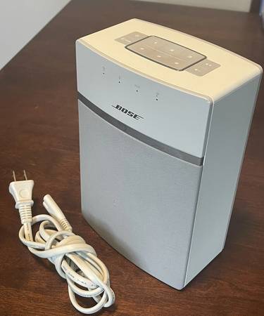 Bose Soundtouch 10,  Air Play 2 WiFi & Bluetooth Speaker - $140 (Madison, AL)63470918668547120