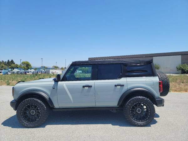 2021 Ford Bronco Big Bend suv GRAY - $41,900 (san jose south)63654698428033123