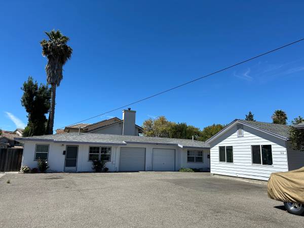 $1,950 / 1br - Hayward 1bed/1bath with yard,Formal garage plus two parking spots (hayward / castro valley)63657895933697120