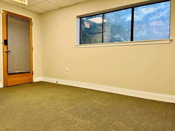 $1,000 Office space for rent in Waldorf (Lakeview)63611883762433123
