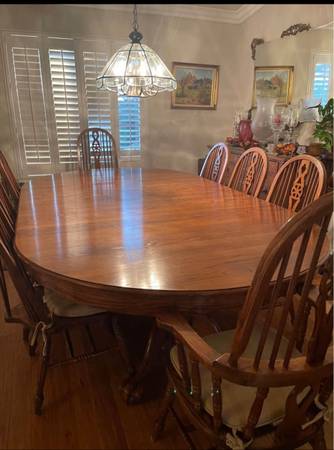 Solid Oak Dining Room Set 1