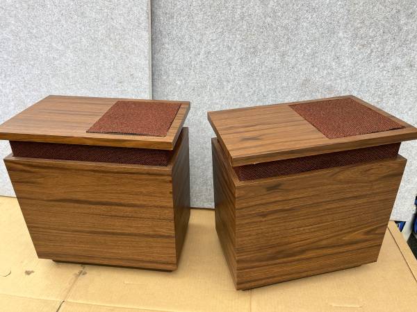 Vintage Fisher WS-70 hi fi stereo speakers, 70's radio