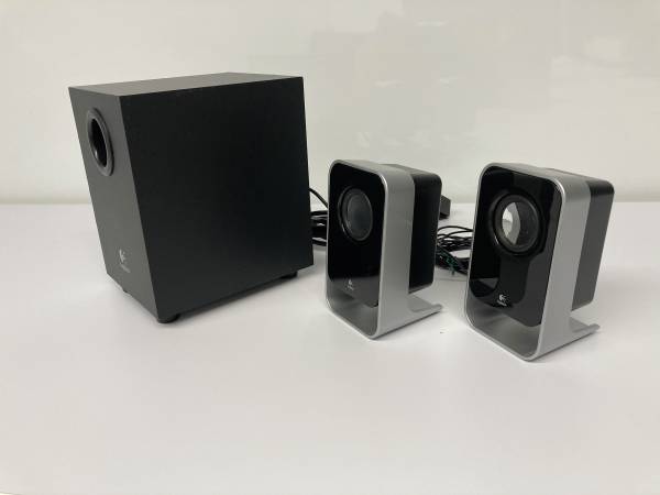 Logitech LS-21 Computer Speakers with Sub-Woofer 1