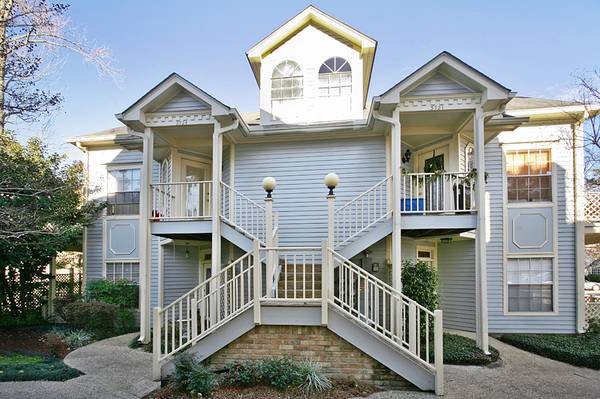 $240,000 / 2br - 1230ft2 - 3724 Audubon Trace Condo En Venta (Old Jefferson/Ochsner Neighborhood)63792268987267120