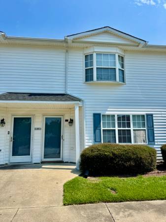 $1,200 / 3br - 1453ft2 - 3 Bedroom Townhouse in Sterling Pointe! (Winterville)63897186293122120