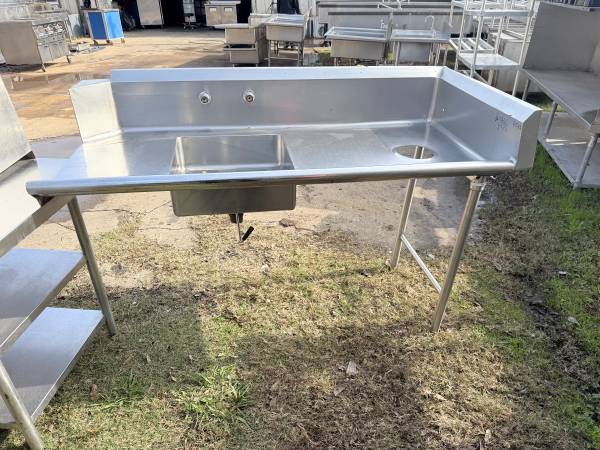 Right side dishwasher table 1