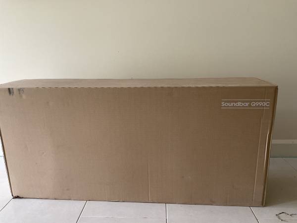 Samsung Q990C soundbar. Like New - $750 (Newark)63471478636545121