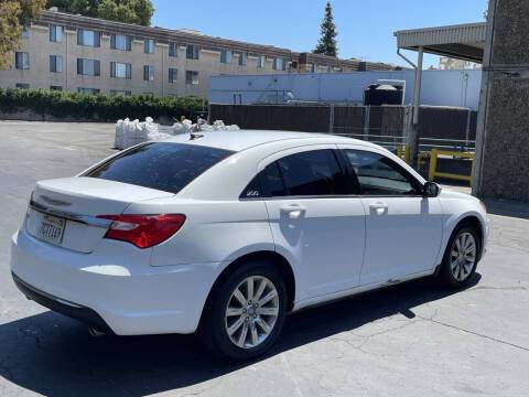 2013 Chrysler 200 Touring - $4,499 (hayward / castro valley)63654703978881123