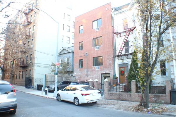 PRIME MULTIFAMILY INVESTMENT OPPORTUNITY

$2,500,000

                        University Heights