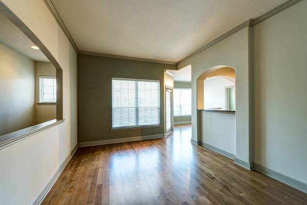 $2,562 / 1br - 1032ft2 - Pisos de pizarra, electrodomésticos modernos, iluminación empotrada (Foxborough)63690775126145124