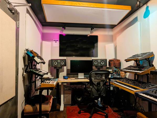 $1,890 / 150ft2 - Custom-Built Music Recording Production Studio Space (SoHo)63880472665857120