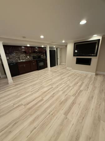 $1,500 / 1br - Update / luxury quality 1 bed plus den and W/D in unit!  Ravenswood! (Ravenswood Chicago)63960010585346122