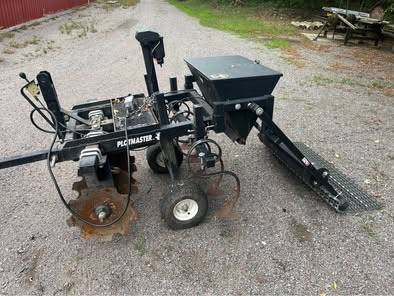 Plotmaster Food Plot Planter 1