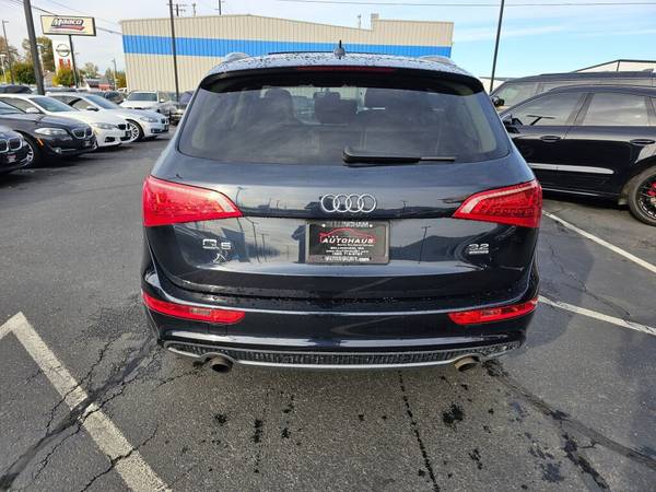 2012 Audi Q5 3.2 quattro Premium Plus - $11,999 (Pre-Owned Luxury)63623195883395123