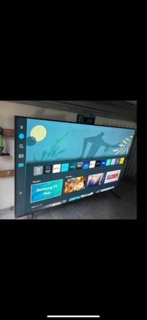 Samsung 70in samartTV 1