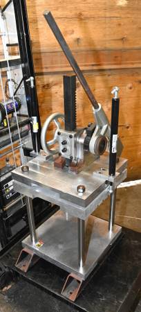 2 Ton 4 Post Ratcheting Arbor Press 15x15" 1