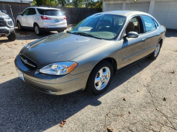 2003 Ford Taurus SES 1 Family owned 37k miles Garage kept MINT 1