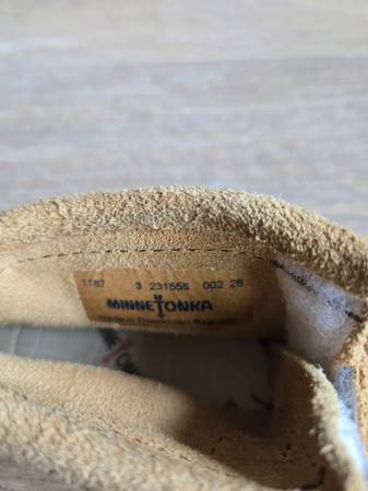 Minnetonka baby moccasins size 3 - $10 (Warners)63443926500099124
