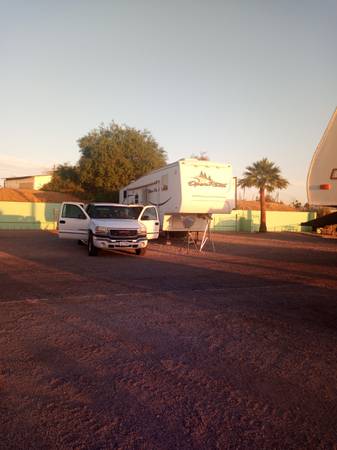 38 Ft Fifth Wheel Open Road 1