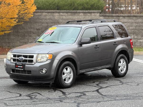2009 Ford Escape - ONLY 74k miles - 4x4 v6 1
