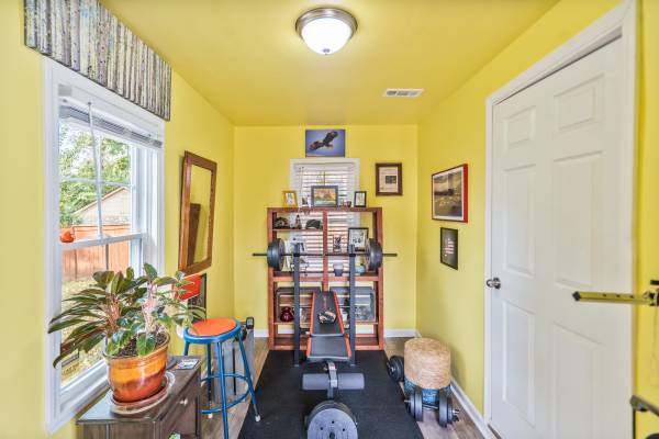 $199,900 / 2br - 994ft2 - 1629 Catherine Drive (Bowling Green)64301558651138121