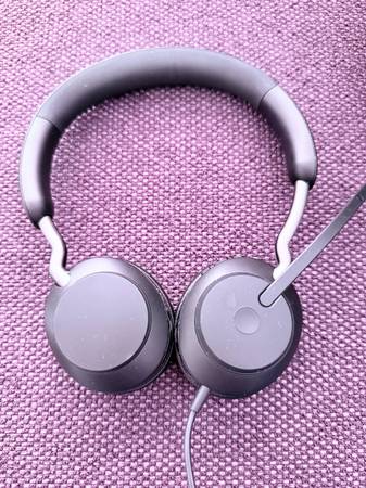 Jabra Evolve2 40 SE USB-A UC stereo wire headset 1