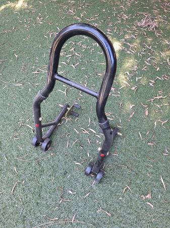 Motorcycle front stand 1