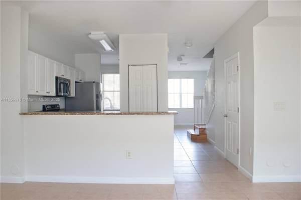 $2,250 / 3br - For rent (Homestead)64002016872962122