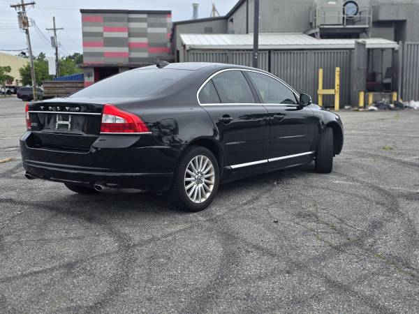 Volvo S80 2013 - $5.900 (Brooklyn)63470771910913124