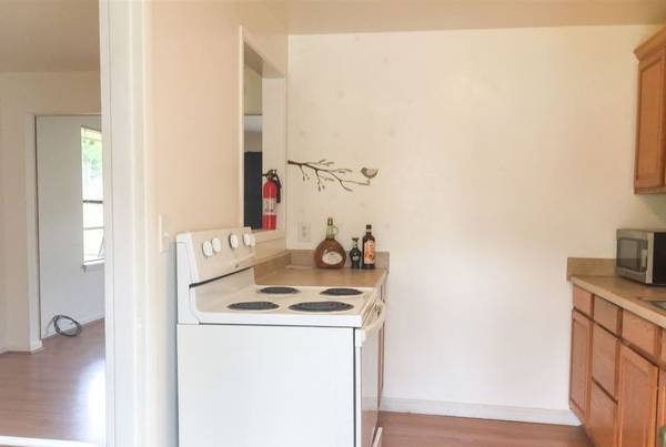 $4,000 / 4br - 2400ft2 - House for Rent (Wedgwood)63852482577027122