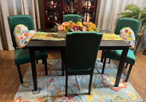 Really Nice Black Table and four NEW Emerald Green Velvet Chairs 1