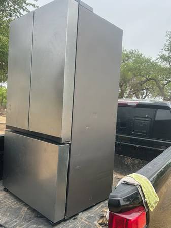 Refrigerator 1